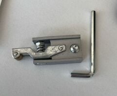 Hafele DCL301 İçin sabitleme parçası